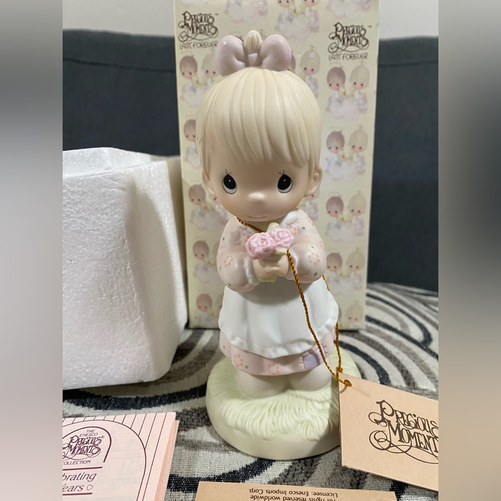 “Mommy I love You “
Precious Moments Vintage 112143